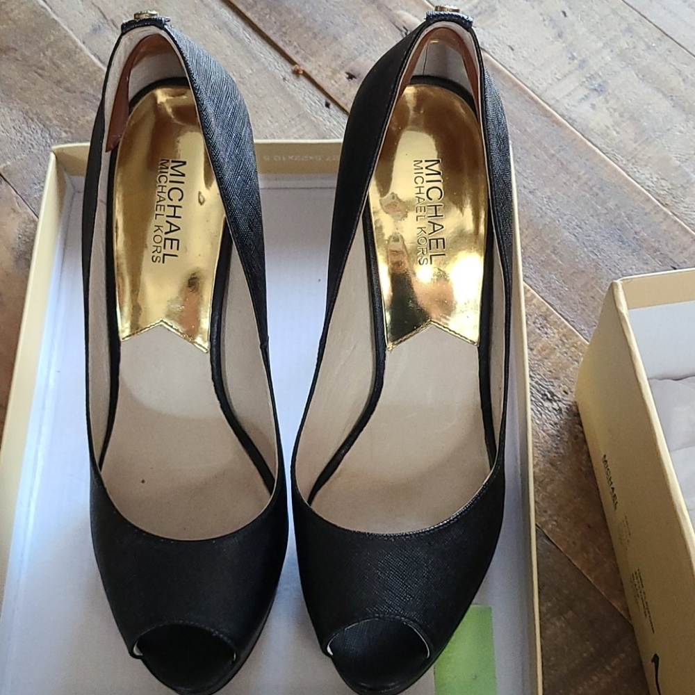 Michael kors York platform heel